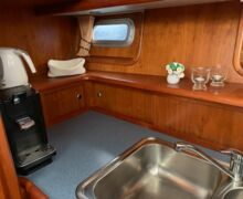 Vacance-1300-motoryacht-sailing-world-yachtbrokers-10