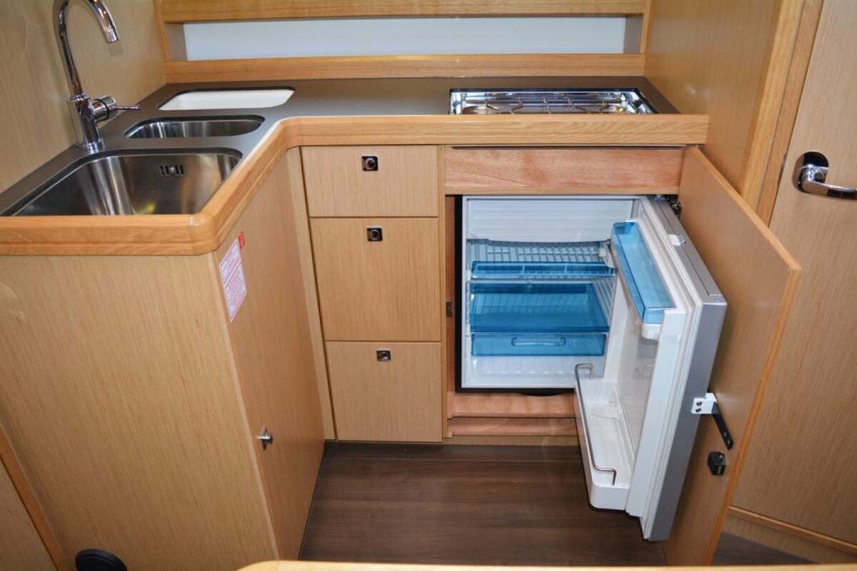 Motoryacht Bavaria Sport 35 Sailing World Yachtmakler Heiligenhafen 19