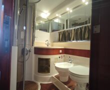 Motoryacht Fairline Squadron 50 Sailing World Yachtbrokers 12
