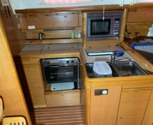 Sailing Yacht Bavaria 34 Cruiser Sailing World Yachtbrokers Heiligenhafen 58