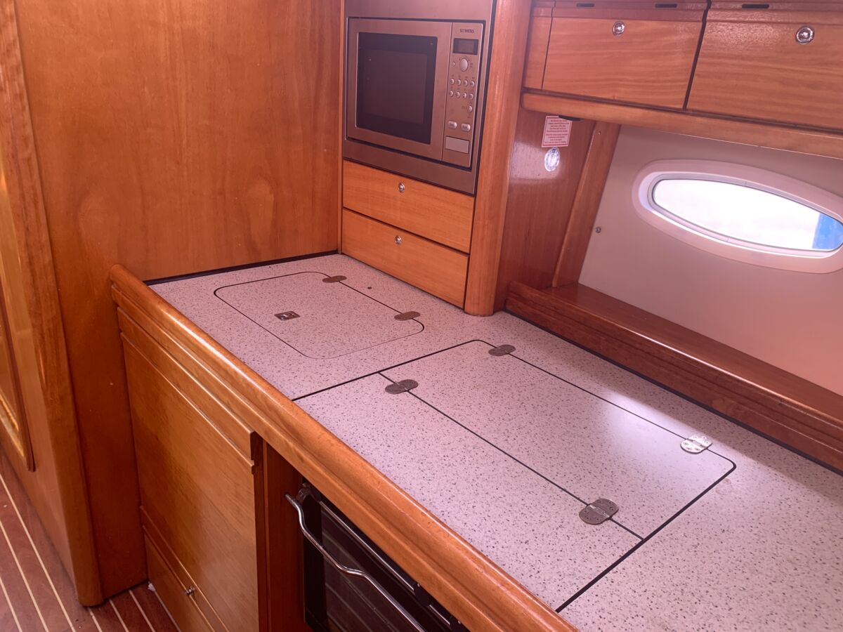 Sailing Yacht Bavaria 40 Cruiser Sailing World Yachtmakler Heiligenhafen 10