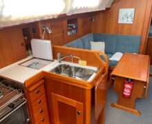 Sailing Yacht Hallberg-Rassy 34 Sailing World Yachtmakler Heiligenhafen 6