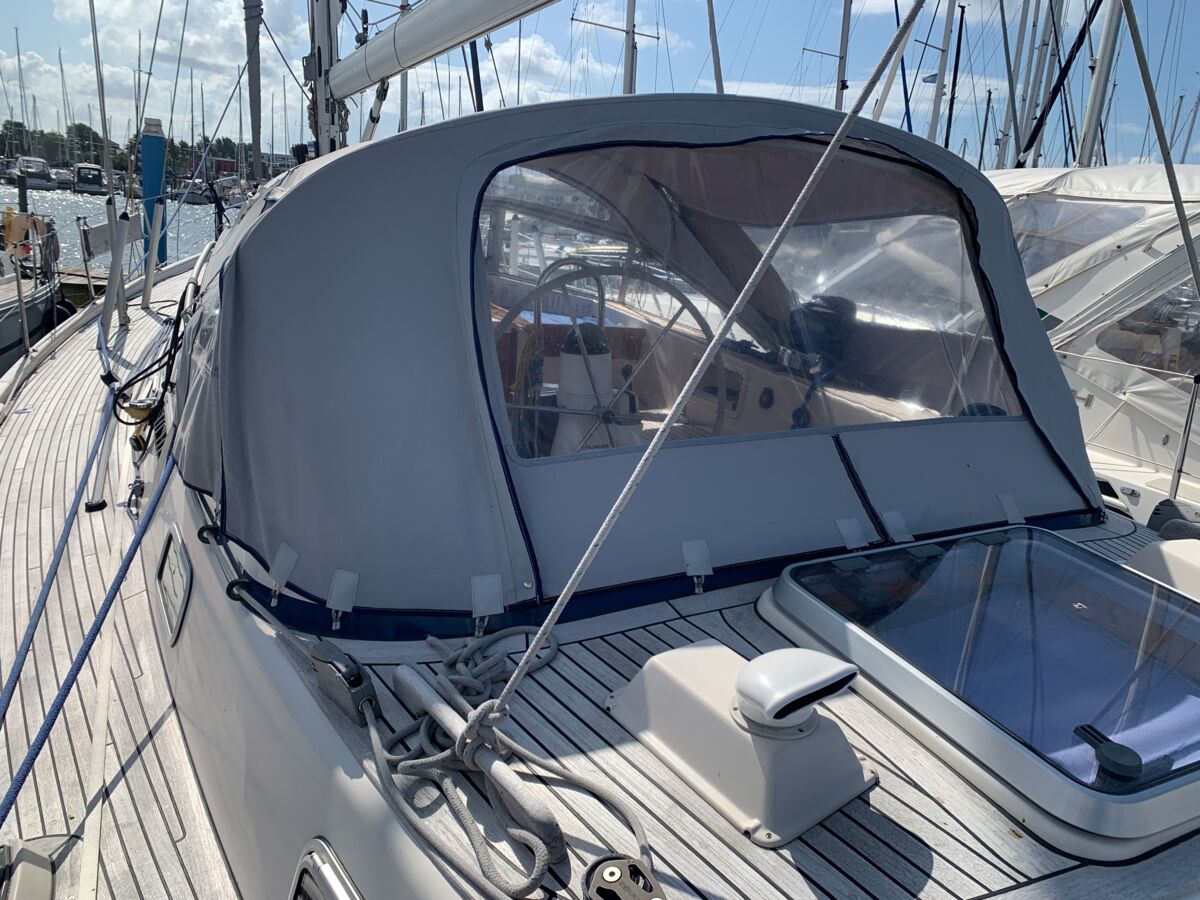 Sailing Yacht Hallberg-Rassy 42 F Sailing World Yachtbrokers Heiligenhafen 12
