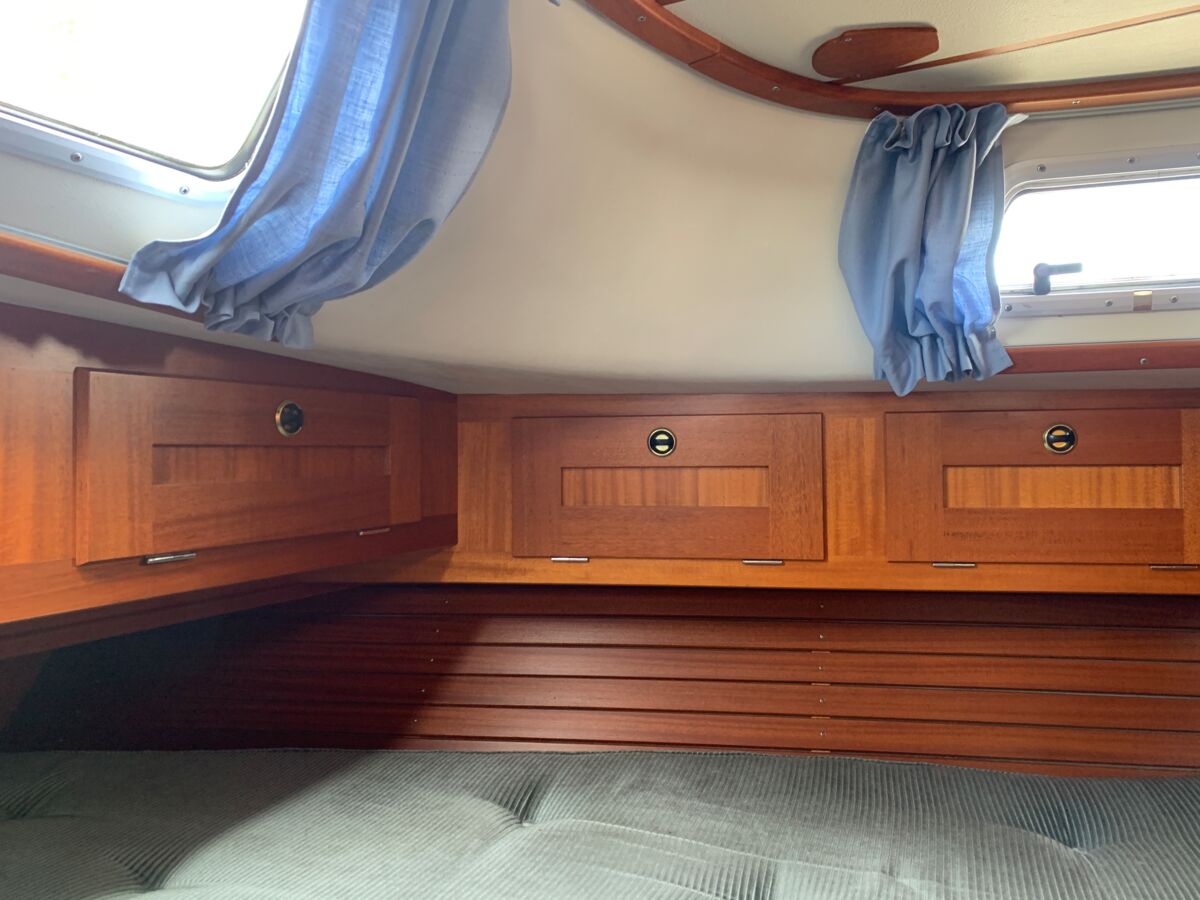 Sailing Yacht Hallberg-Rassy 42 F Sailing World Yachtbrokers Heiligenhafen 54