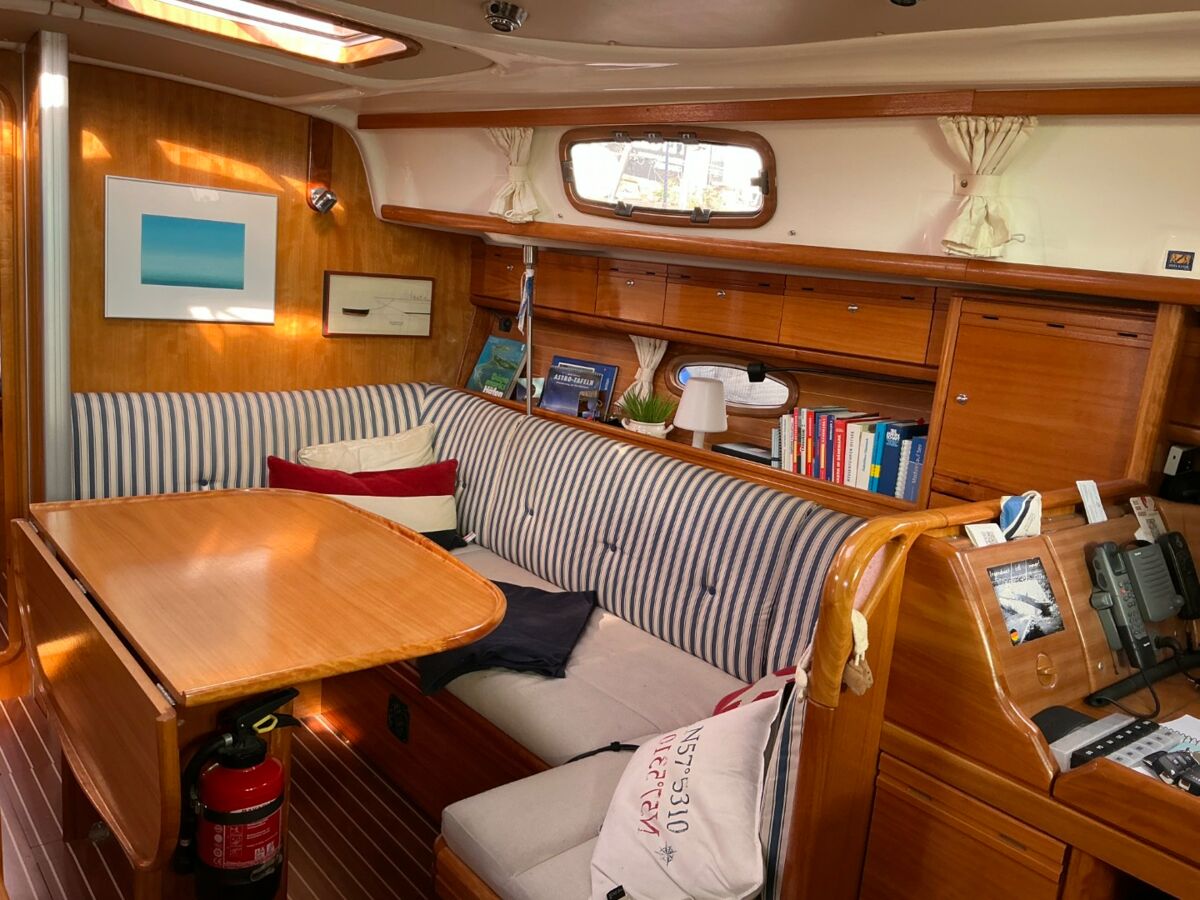 Segelyacht Bavaria 37 Cruiser Sailing World Yachtmakler 8 (1)