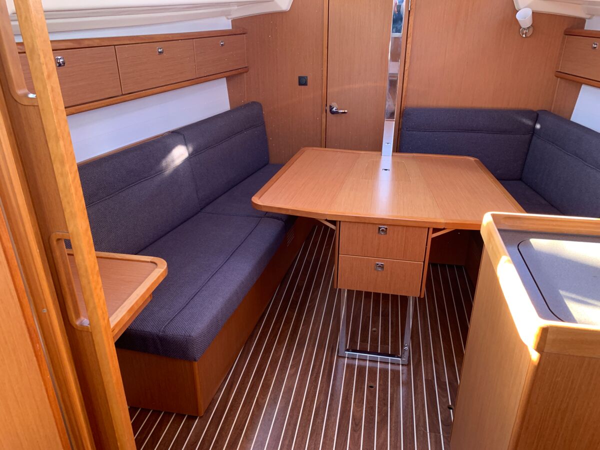 Segelyacht Bavaria Cruiser 33 Sailing World Yachtbrokers Heiligenhafen 23