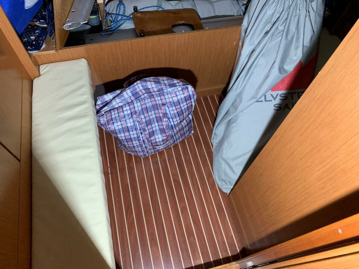 Segelyacht Bavaria Cruiser 36 Sailing World Yacht Brokers Heiligenhafen 23