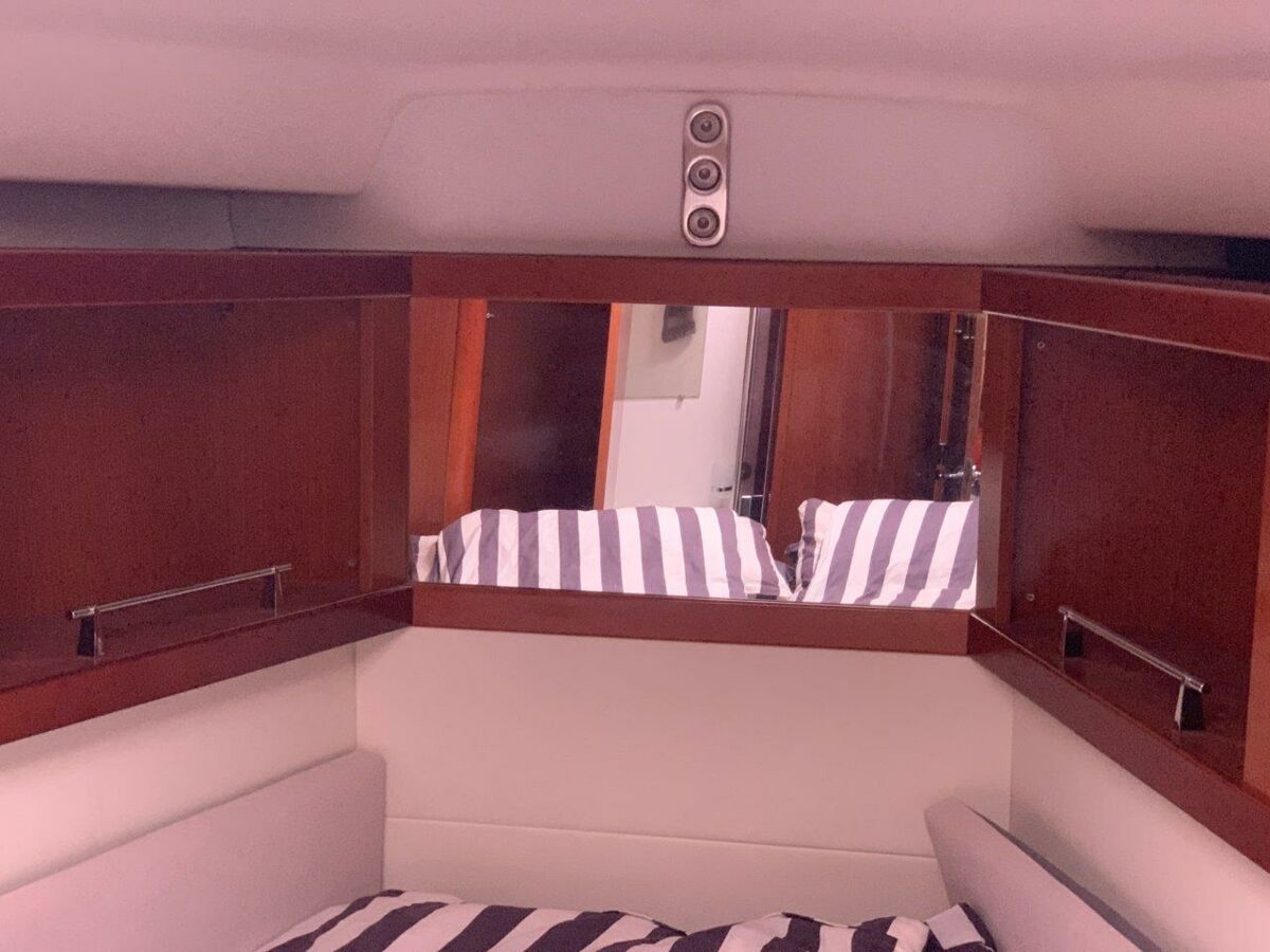 Segelyacht Beneteau Oceanis 46 Sailing World Yachtmakler 54