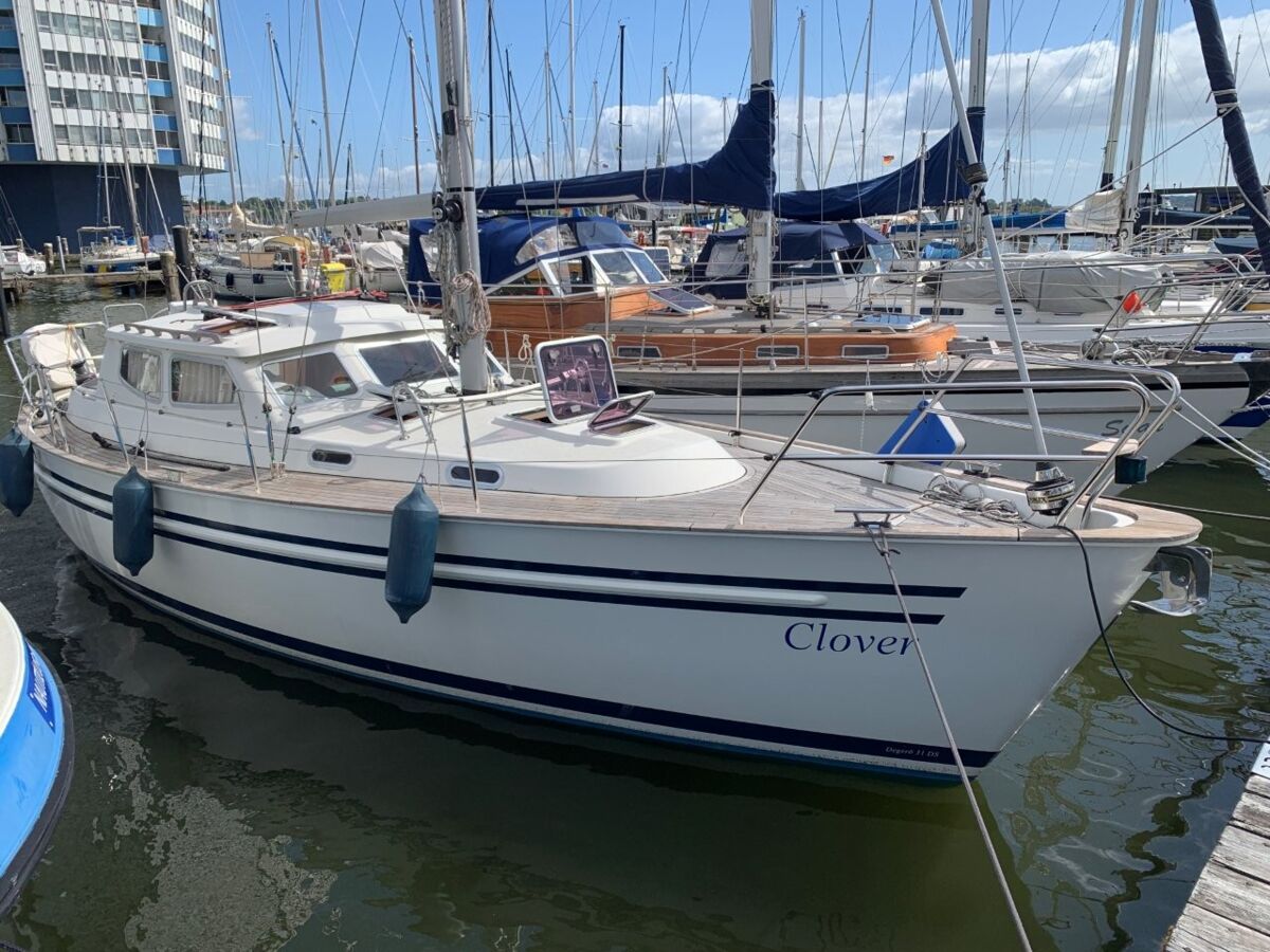 Segelyacht Degerö 31 Decksalon 1