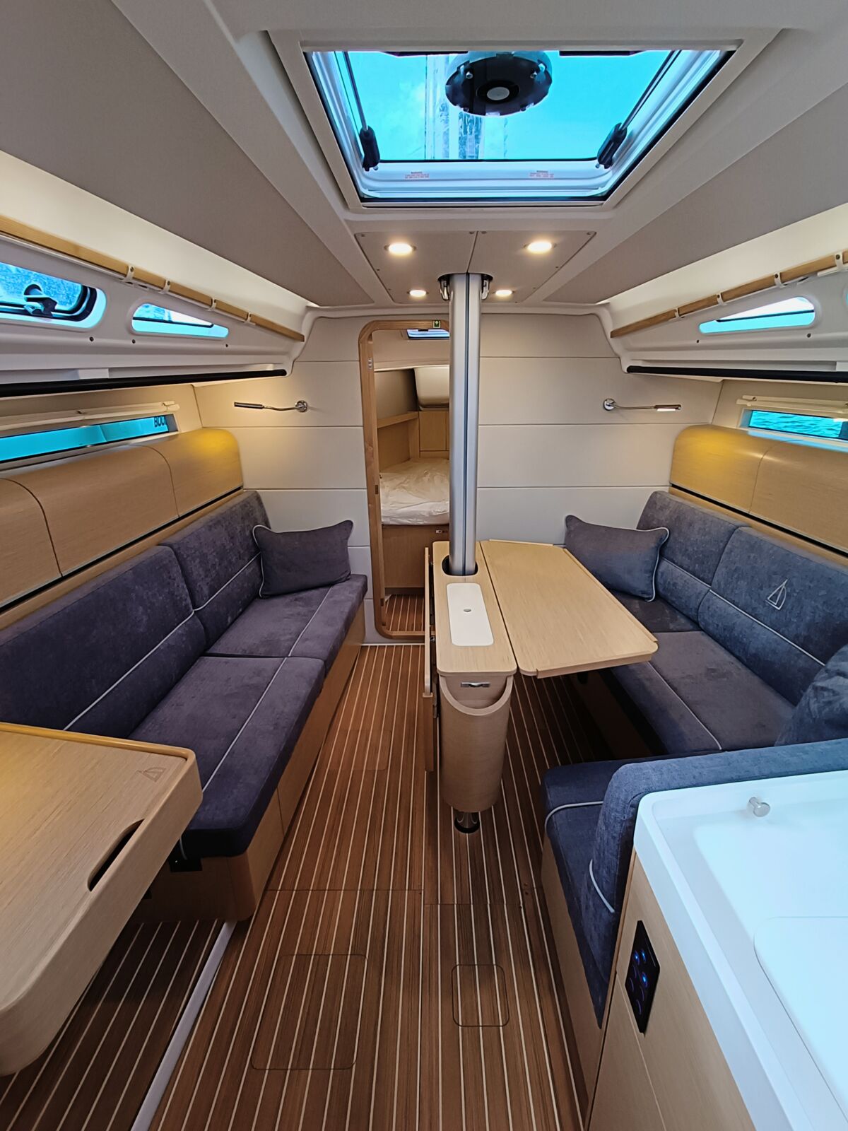 Segelyacht Dehler 38 SQ Sailingworld Yachtmakler 21
