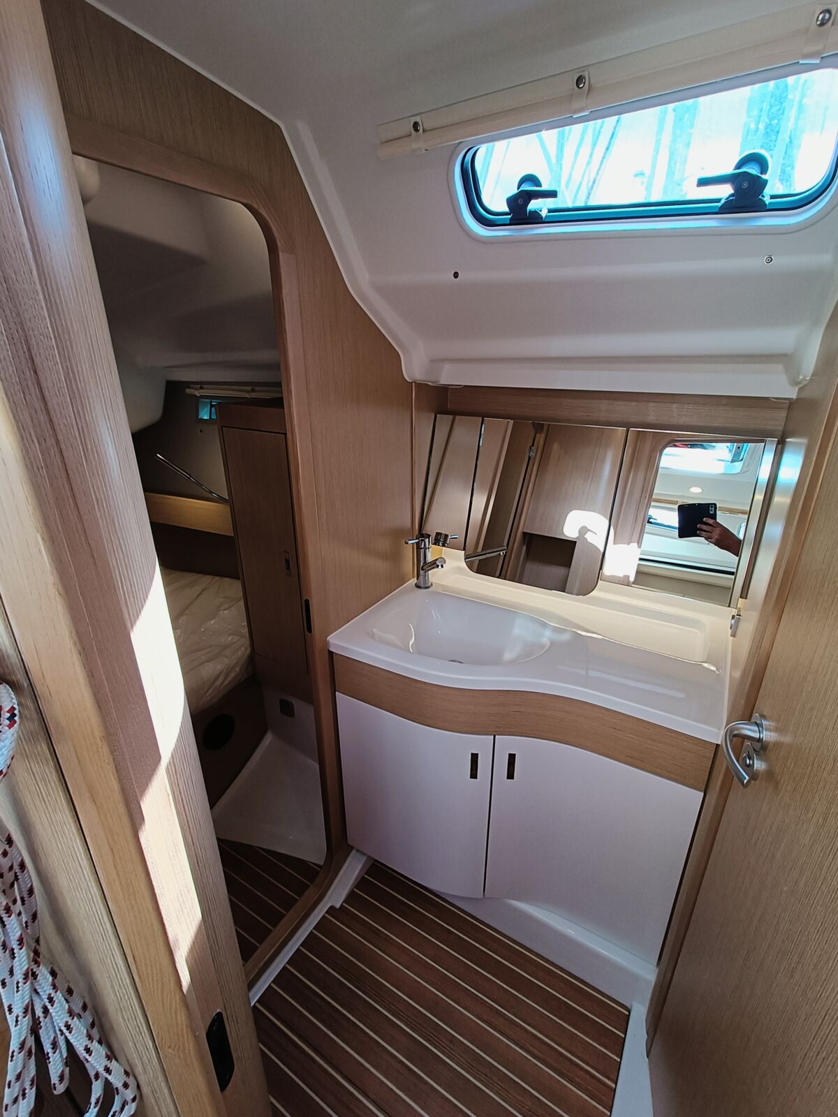 Segelyacht Dehler 38 SQ Sailingworld Yachtmakler 24