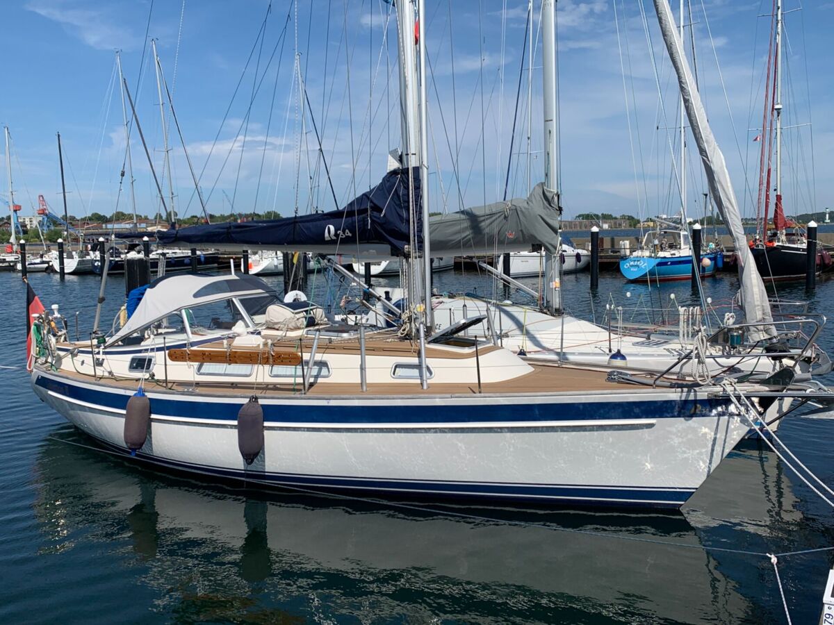 Segelyacht Hallberg-Rassy 34 Sailing World Yachtbrokers 79