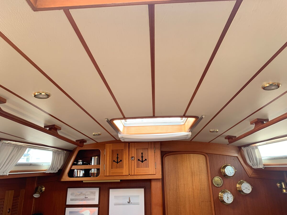 Segelyacht Hallberg-Rassy 45 Sailing World Yachtmakler Heiligenhafen 54