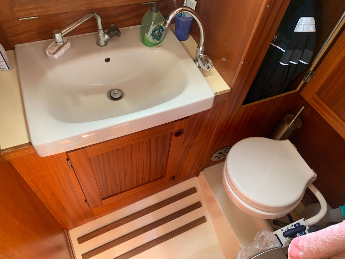 Segelyacht Najad 320 Sailing World Yachtmakler Heiligenhafen 27