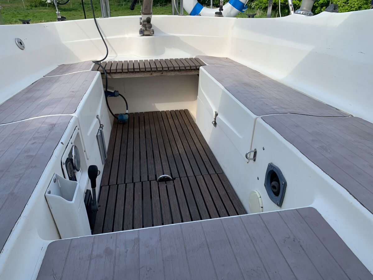Segelyacht Sunbeam 30 11