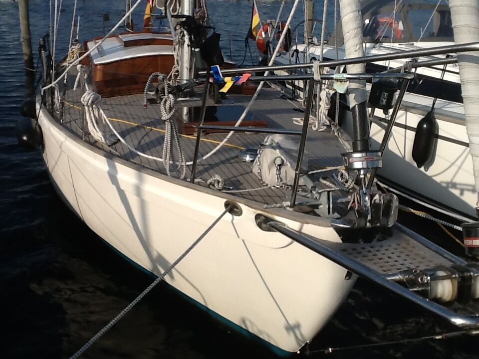 Tradewind 33