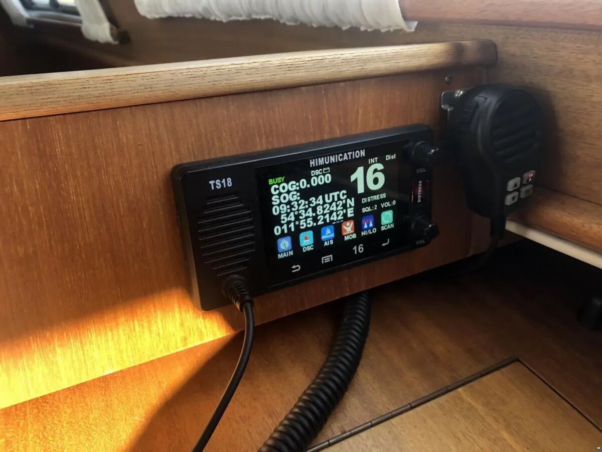 Decksalon Segelyacht Nordship 35 DS Sailing World Yachtmakler 19