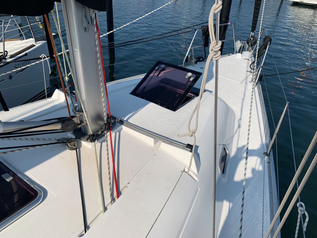 Hanse 370