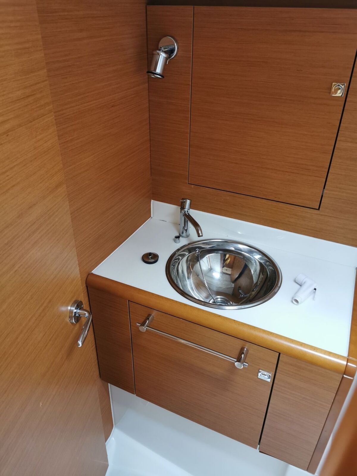 Jeanneau Sun Odyssey 449 Sailing World 13