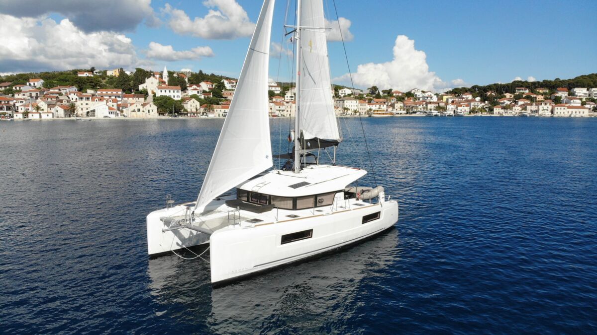 Lagoon 40 Katamaran Sailing World Yachtbrokers Heiligenhafen 7