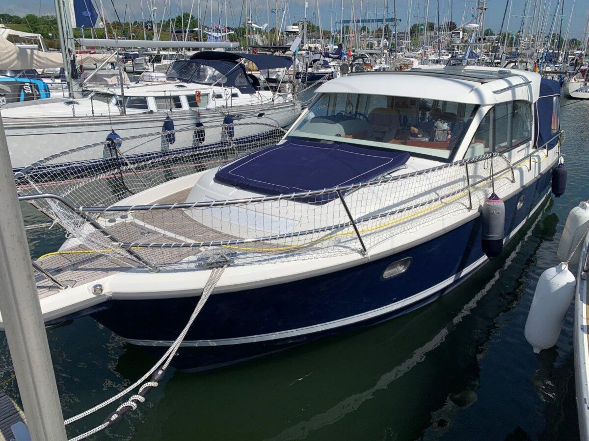 Motoryacht Nimbus 365 Coupe Sailing World Yachtmakler Heiligenhafen 1