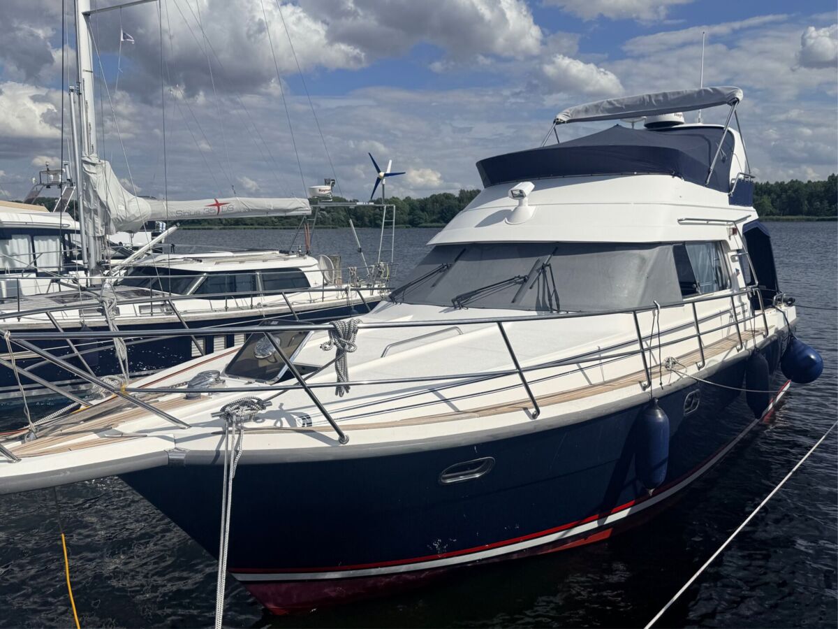 Motoryacht Nimbus 380 Carisma Fly Sailing World Yachtbrokes Heiligenhafen 1