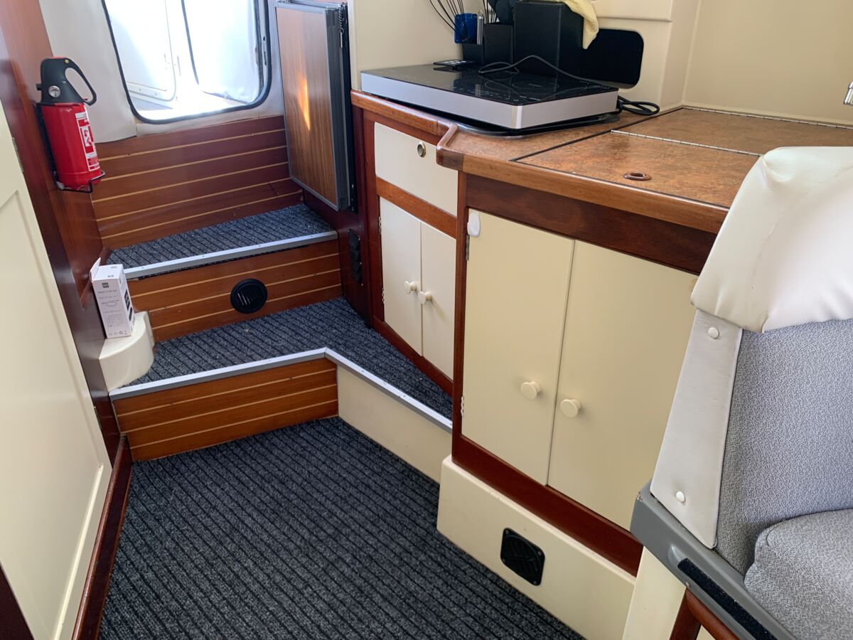 Motoryacht Sealine Family 285 Sailing World Yachtbrokers 8