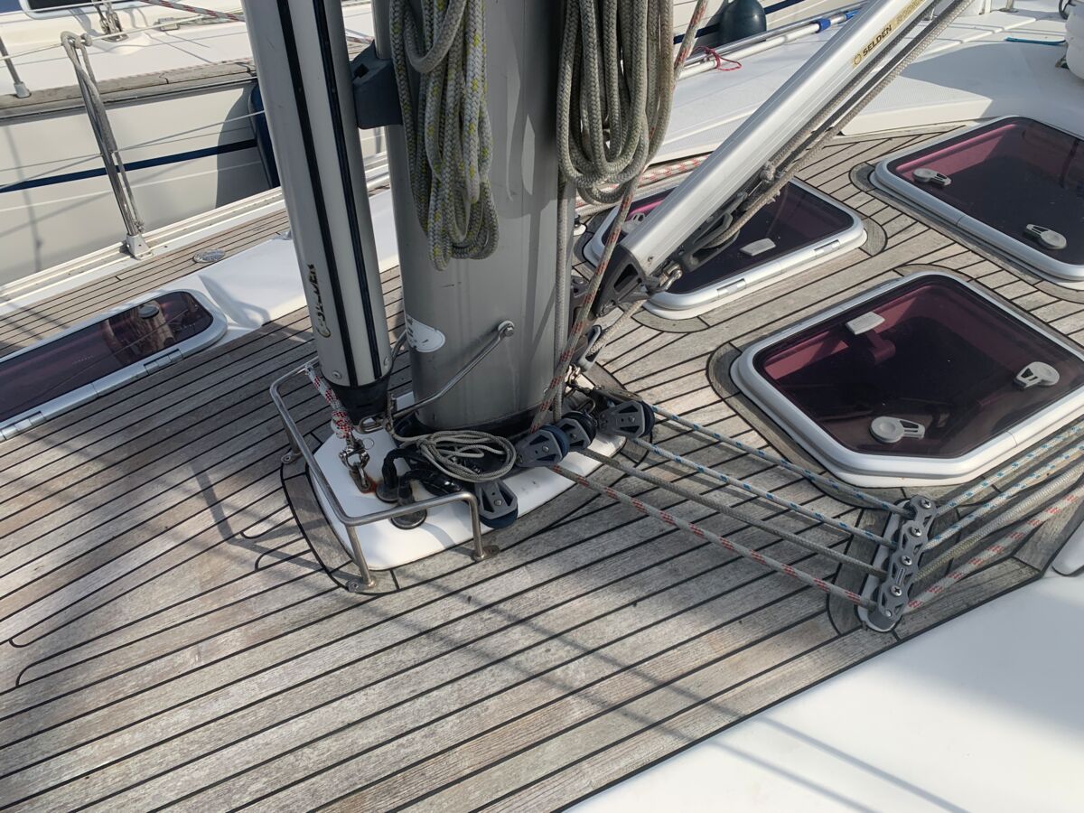 Sailing Yacht Bavaria 40 Cruiser Sailing World Yachtmakler Heiligenhafen 34