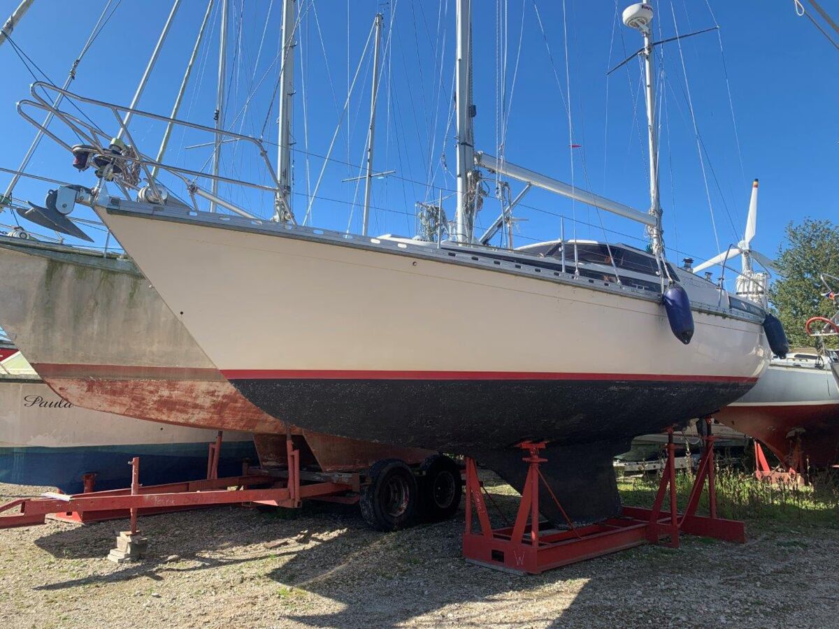 Sailing Yacht Beneteau Evasion 37 Ketch Sailing World Yachtbrokers Heiligenhafen 1