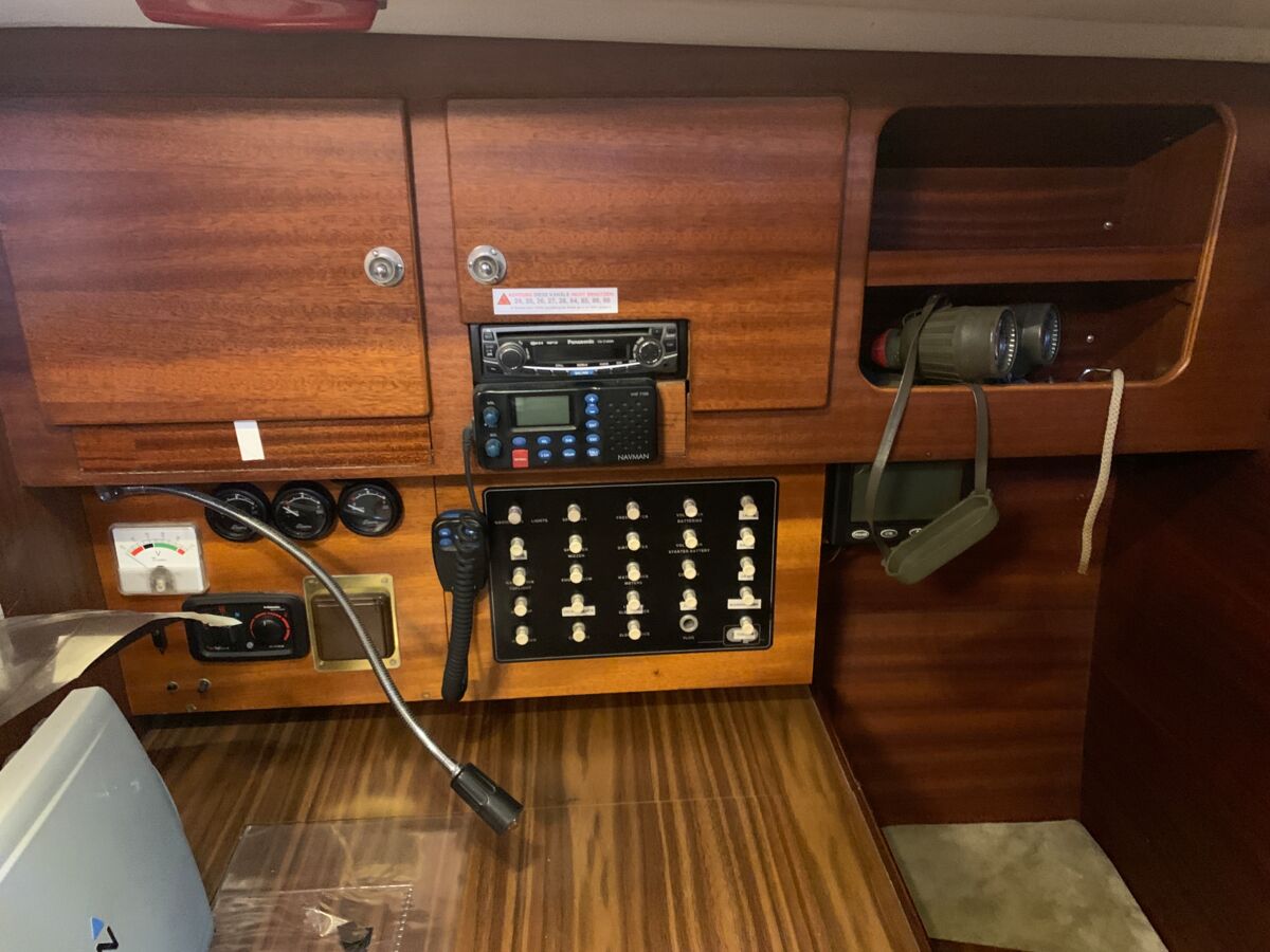 Sailing Yacht Contest 36 Sailing World Yachtbrokers 28