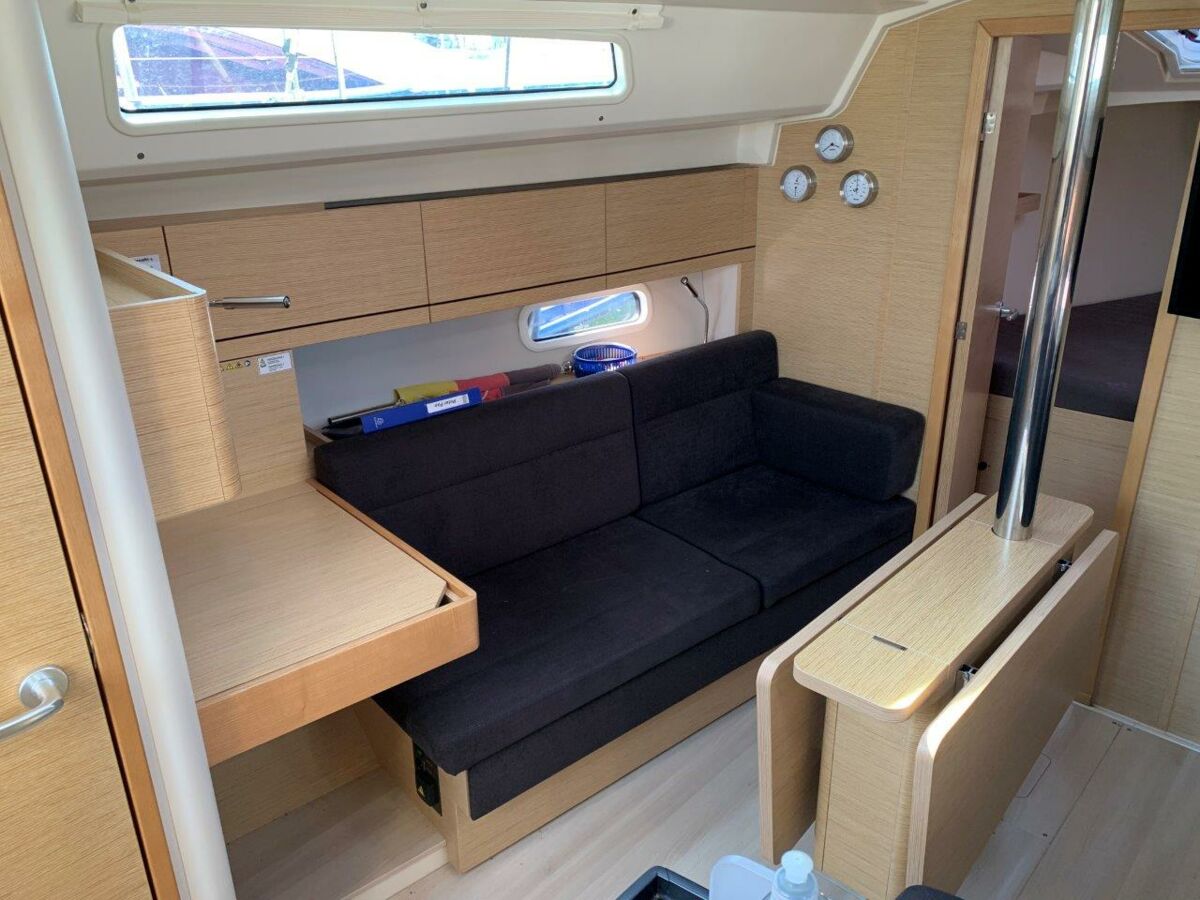 Sailing Yacht Hanse 348 Sailing World Yachtbrokers Heiligenhafen 28