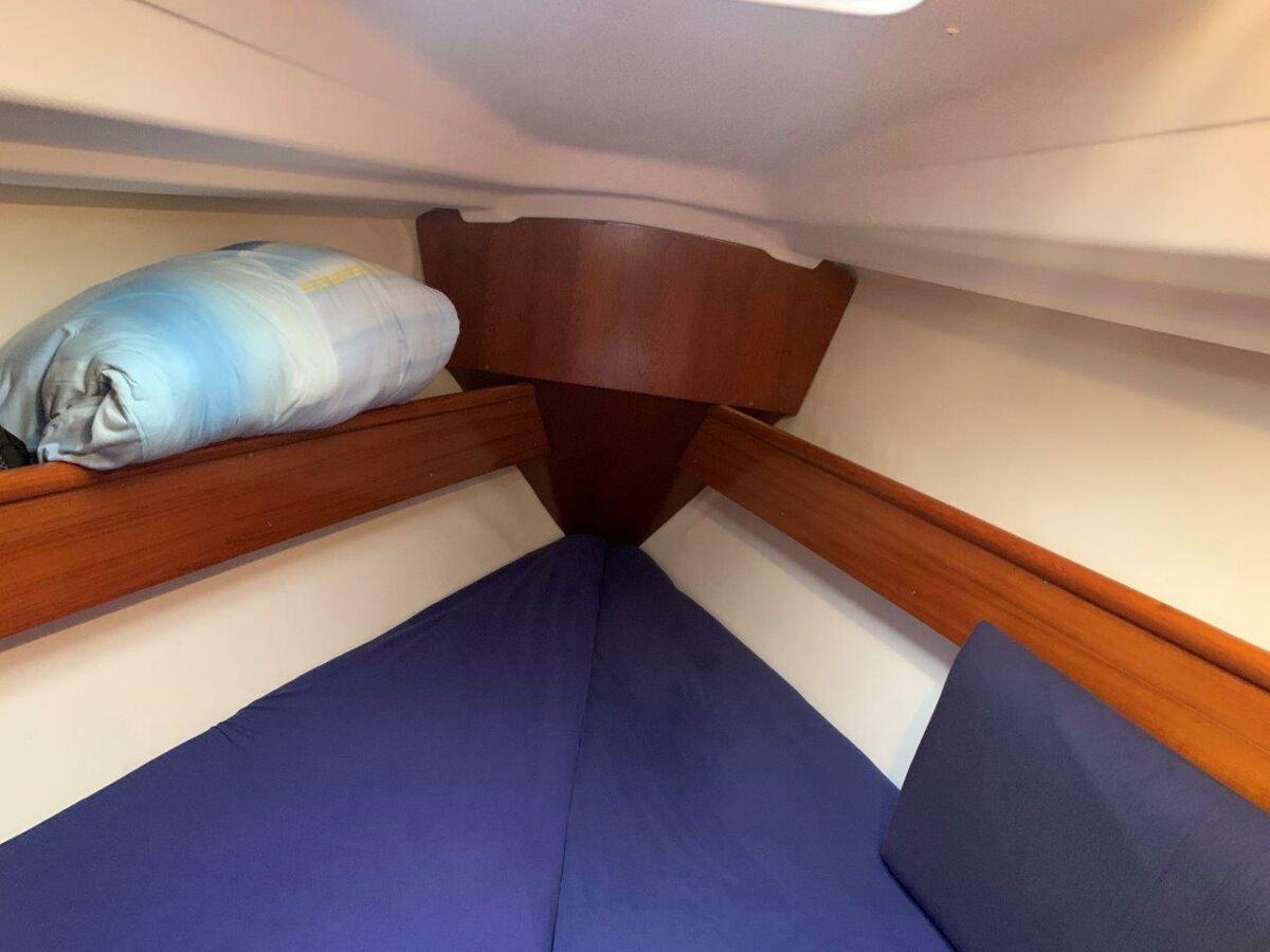 Sailing Yacht Jeanneau Sun Odyssey 32.2 Sailing World Yachtbrokers Heiligenhafen 24