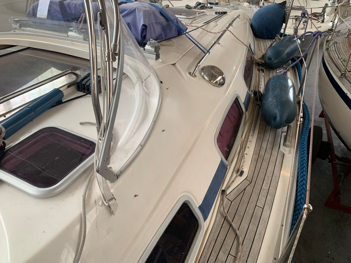 Segelyacht Bavaria 31 Cruiser Sailing World Yachtmakler 43