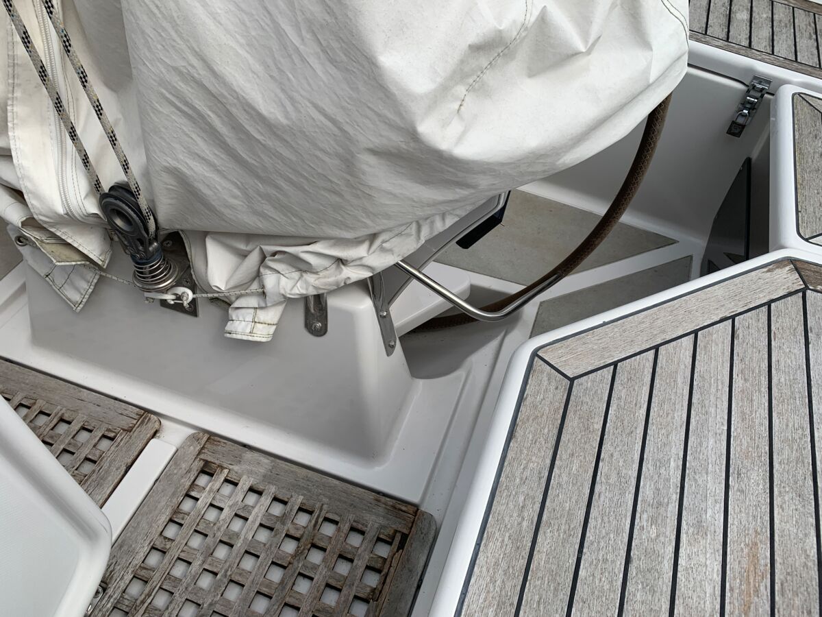 Segelyacht Dehler 41 Decksalon Sailing World Yachtmakler 25