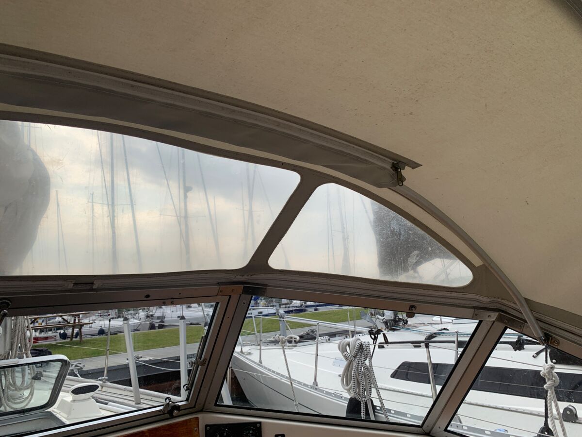 Segelyacht Hallberg-Rassy 352 Scandinavia by Sailing World Yachtbrokers Heiligenahafen 43