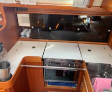 Segelyacht Hallberg-Rassy 45 Sailing World Yachtmakler Heiligenhafen 49