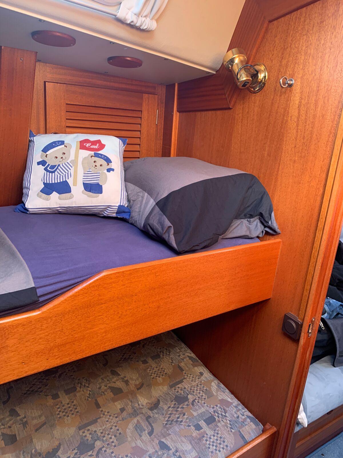 Segelyacht Hallberg-Rassy 45 Sailing World Yachtmakler Heiligenhafen 93