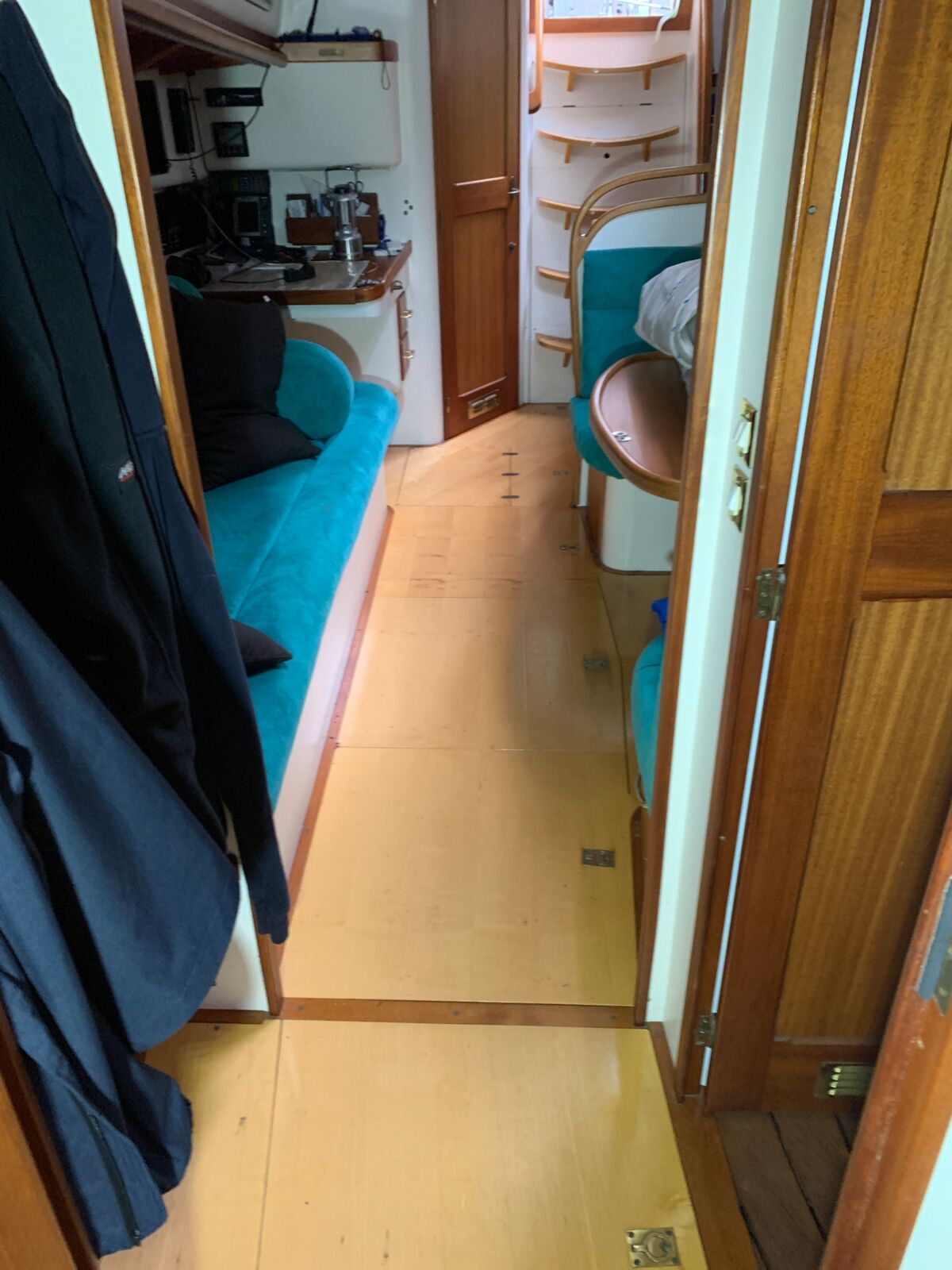 Segelyacht Ravell 42 Sailing World Yachtmakler Heiligenhafen 80