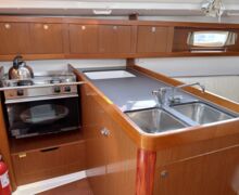 Beneteau Oceanis 34 Sailing World Yachtmakler 14