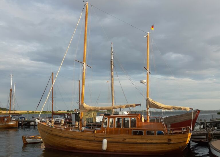 Bueltjer Motorsailer 1