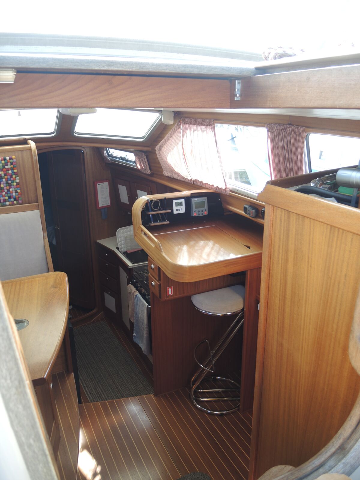 Deck Salon Segelyacht Nordship 35 DS Sailing World Yachtbrokers Heiligenhafen11