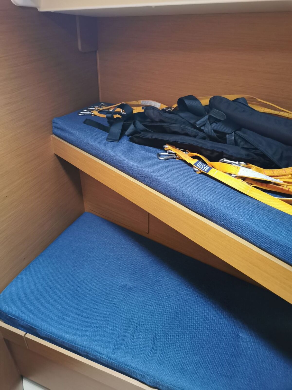 Jeanneau Sun Odyssey 449 Sailing World 12