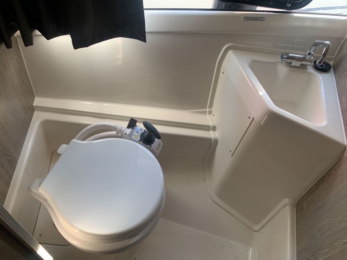 Motorboot Quicksilver Acrtive 755 Weekend Sailing World Yachtmakler 22
