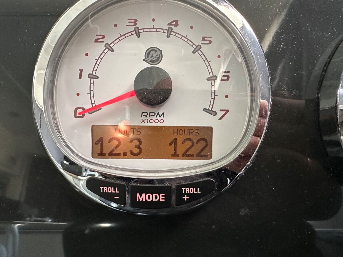 Motorboot Quicksilver Acrtive 755 Weekend Sailing World Yachtmakler 35