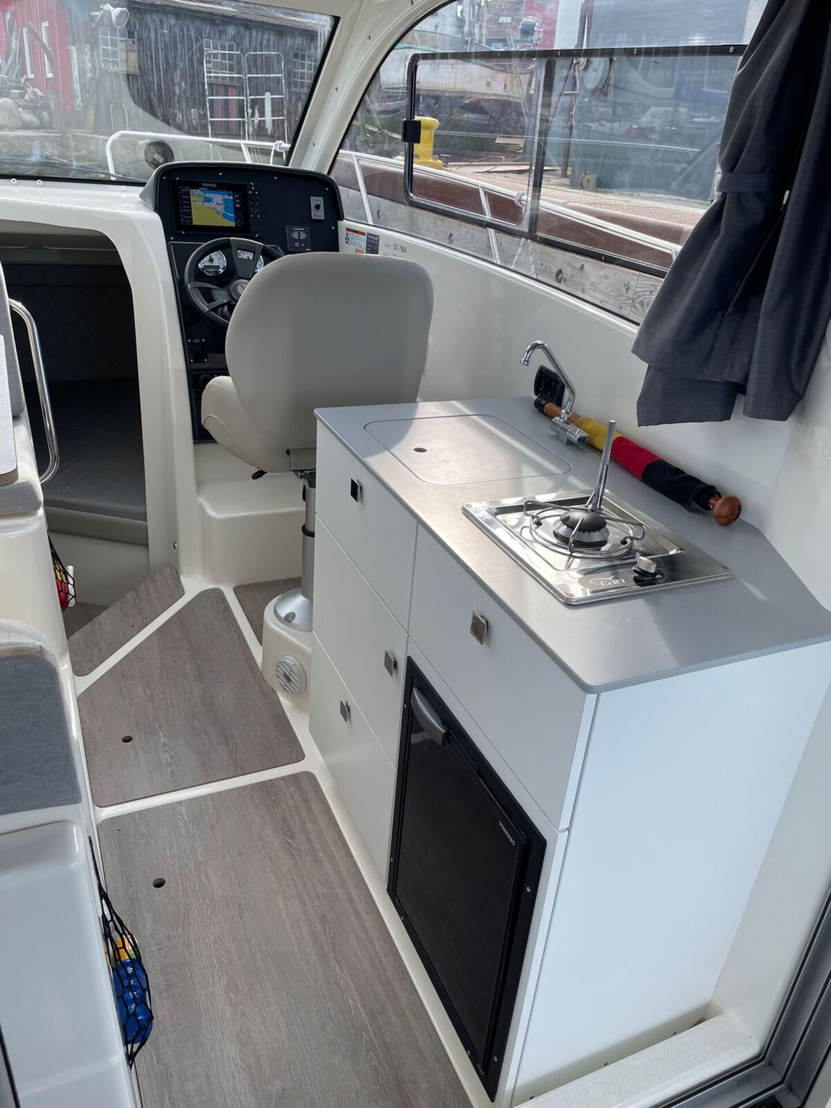 Motorboot Quicksilver Activ 755 Weekend Sailing World Yachtmakler 9