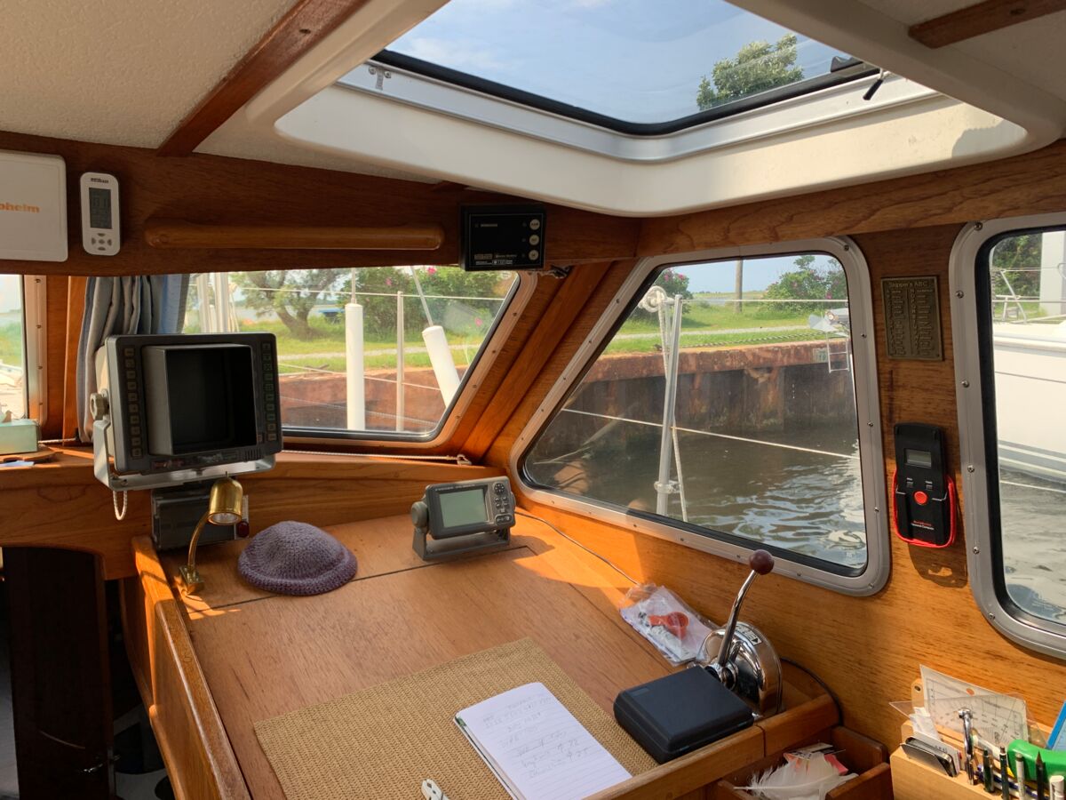 Motorsegler Nauticat 35 Sailingworld Yachtmakler Heiligenhafen 29