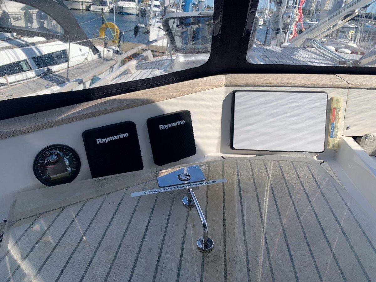 Motorsegler Nauticat 40 Ketch Sailing World Yachtbrokers 98