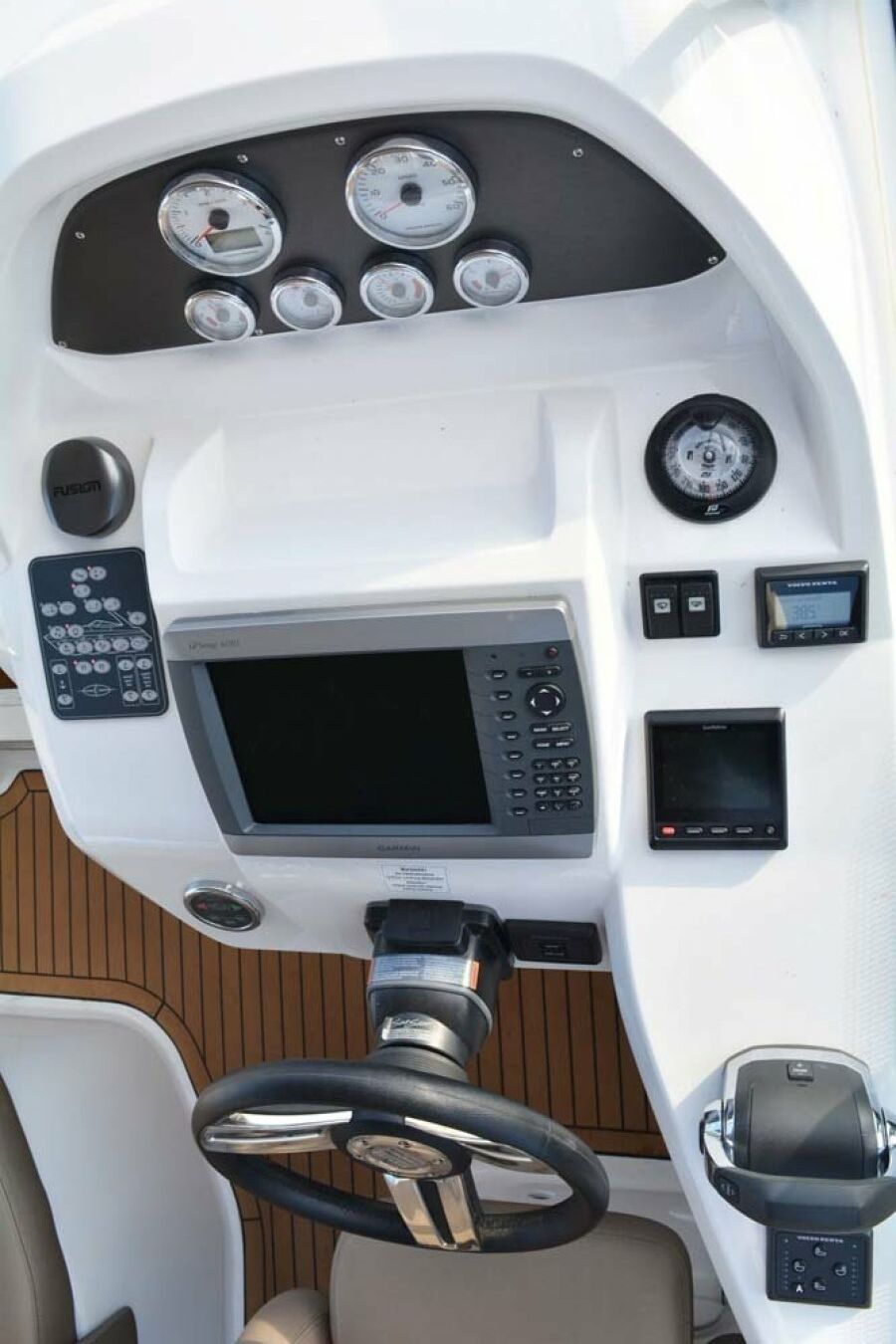 Motoryacht Bavaria Sport 35 Sailing World Yachtmakler Heiligenhafen 13