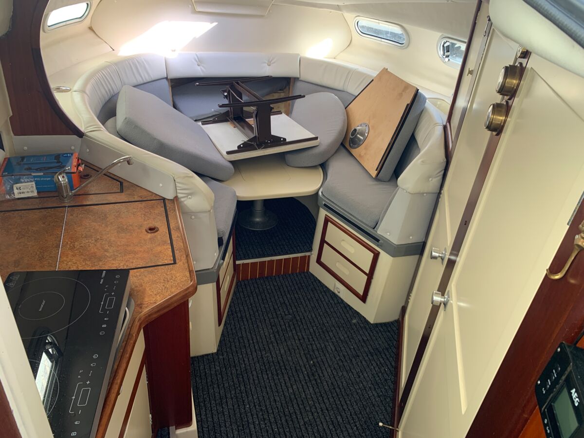 Motoryacht Sealine Family 285 Sailing World Yachtbrokers 5
