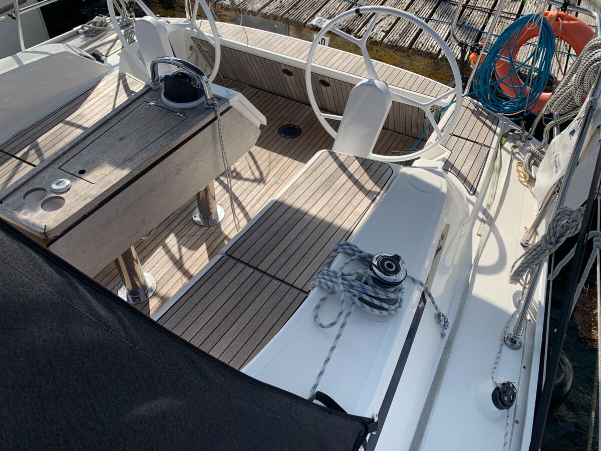 Sailing Yacht Bavaria Cruiser 34 Sailing World Yachtbrokers Heiligenhafen 16